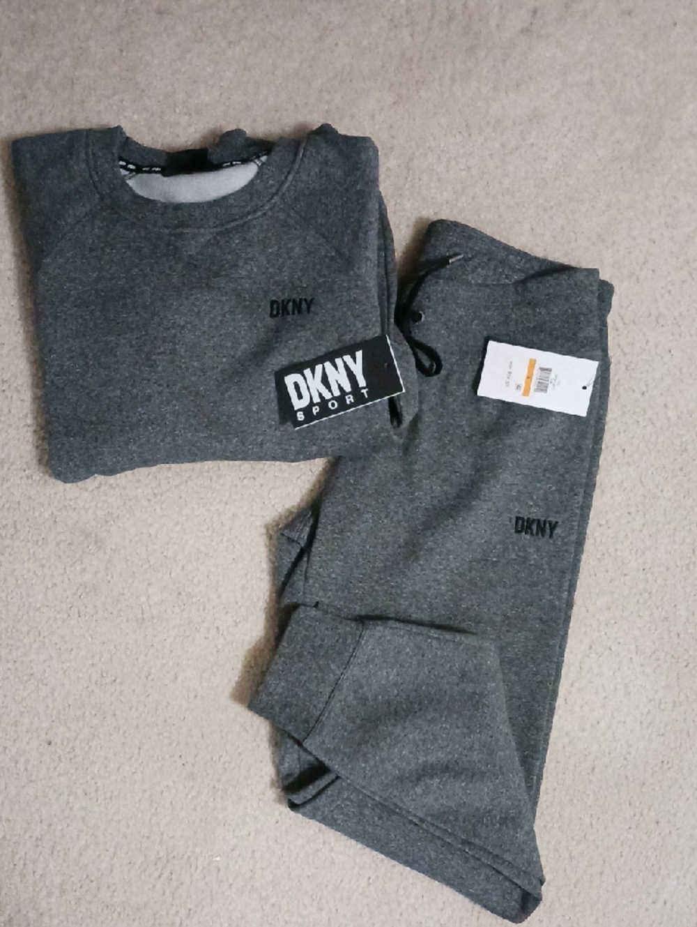 DKNY SPORT Ladies SWEATSUIT(BRAND NEW)